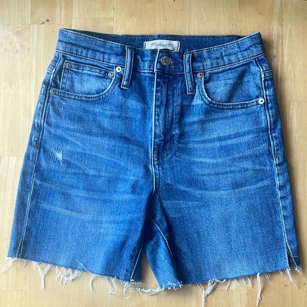 MADEWELL The Highrise Slim Boyfriend Cutoff Shorts 23